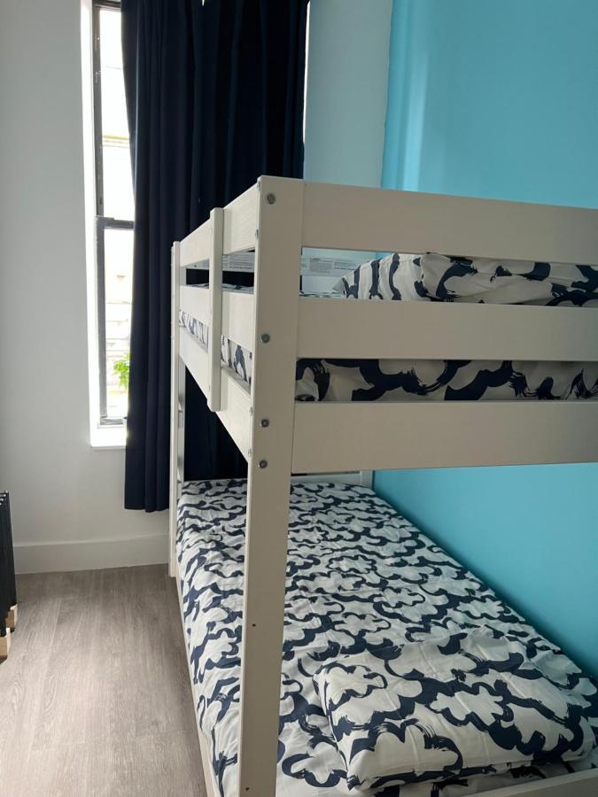 East Harlem Hostel Ню Йорк Екстериор снимка