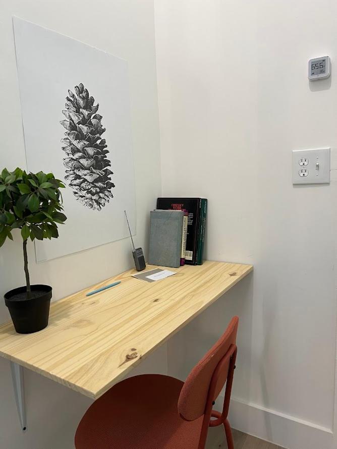 East Harlem Hostel Ню Йорк Екстериор снимка